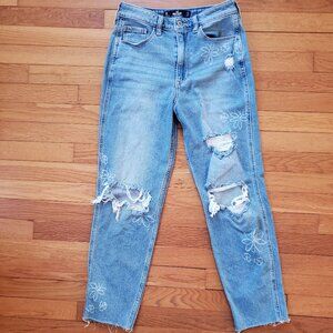 Hollister Ultra High Rise Mom Jeans, Waist 26